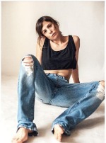 Photo from Aylin Tezel album